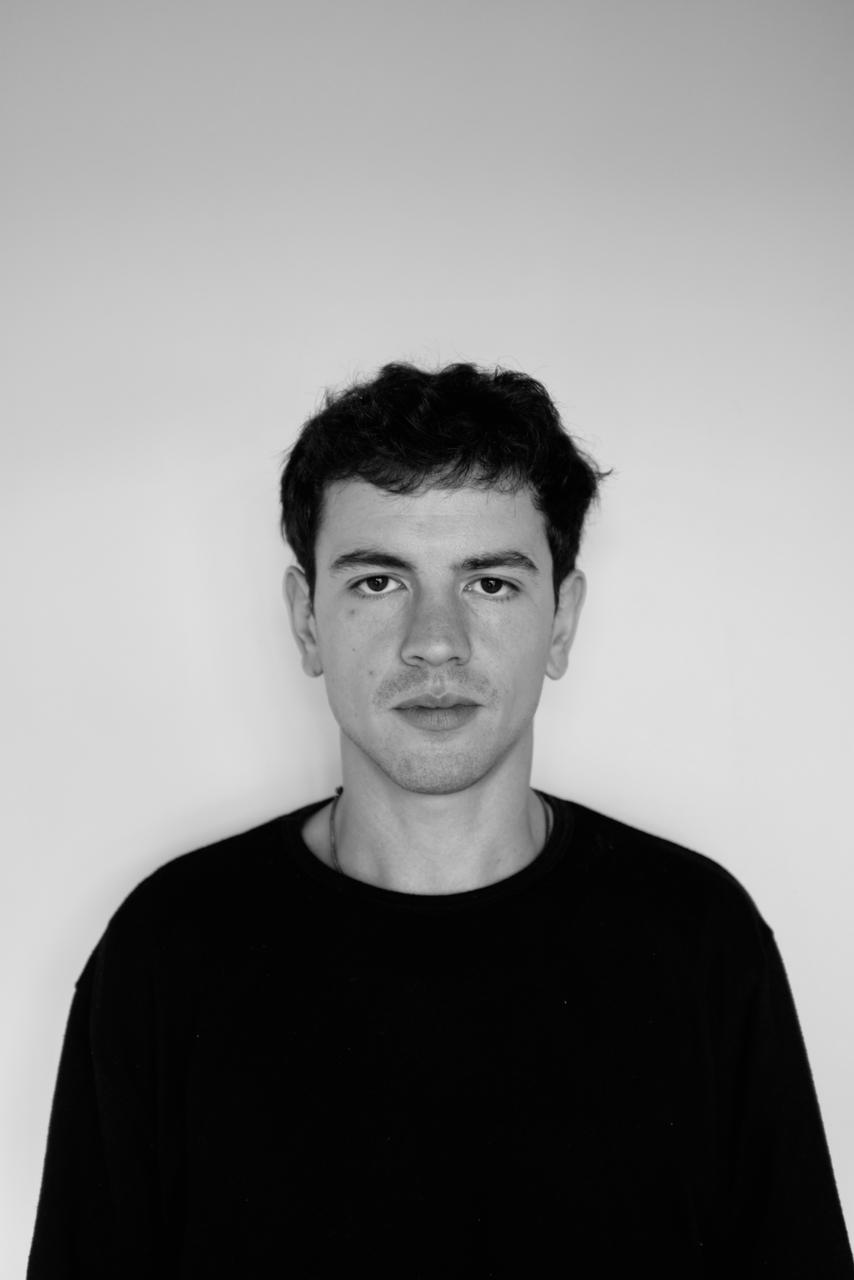 Felipe Pagani - Serviços Técnicos & Montagens - Lisboa - Schrank umbauen