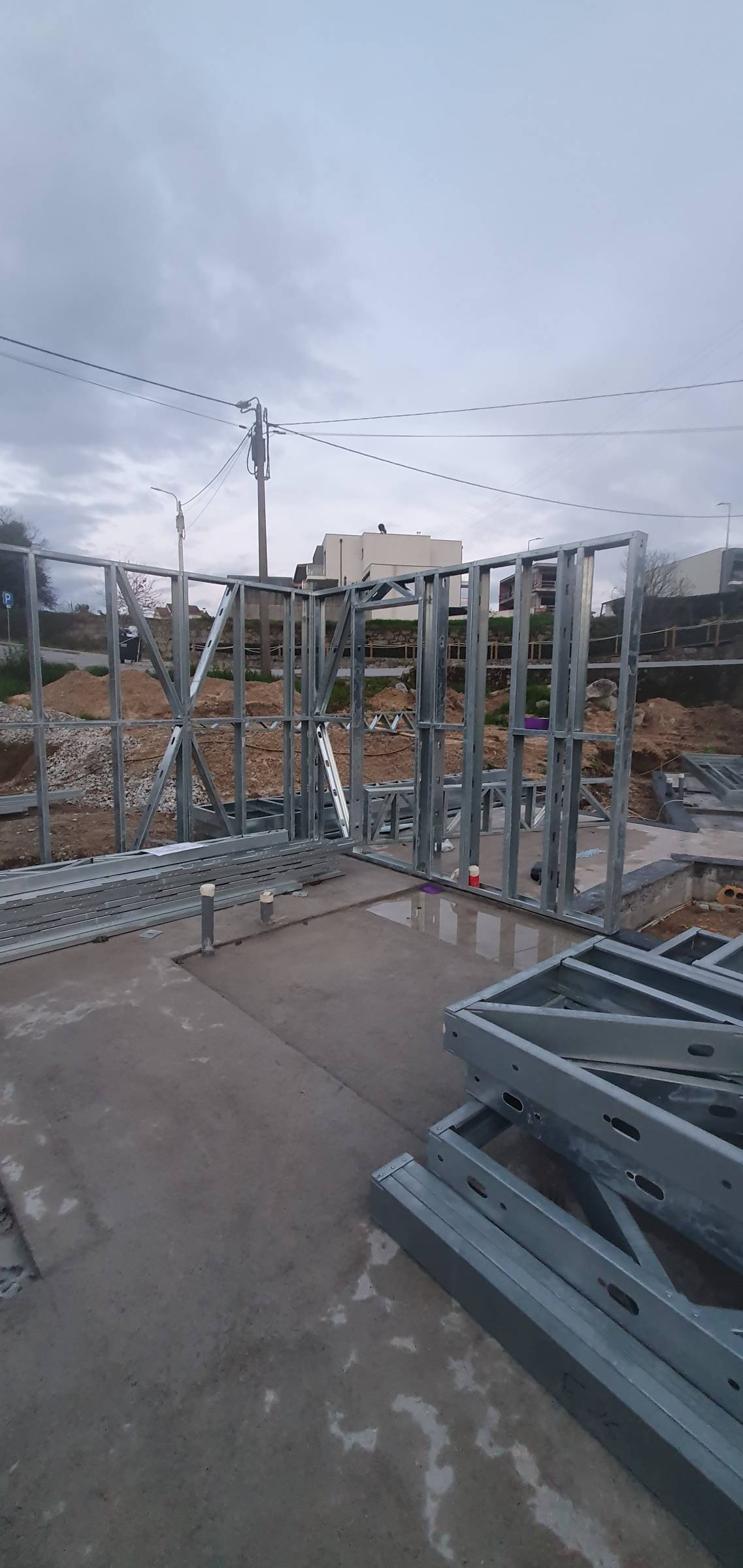 Espaço Steel LSF - Braga - Ménage à domicile récurrent