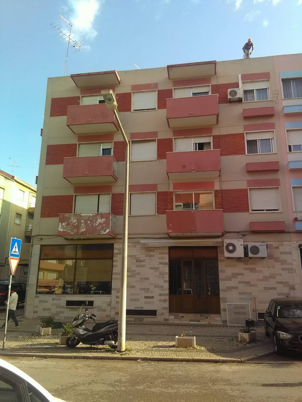 Claudio Ferreira - Odivelas - Remodelação de Quarto