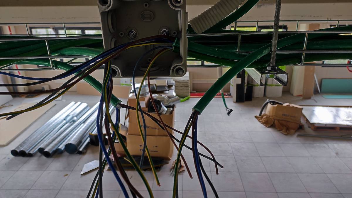 Faz Tudo Home Service - Ílhavo - Fan Installation