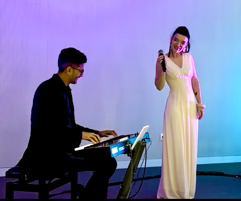 BLUEBERRY MOON MUSIC - Lisboa - Entretenimento com Músico a Solo