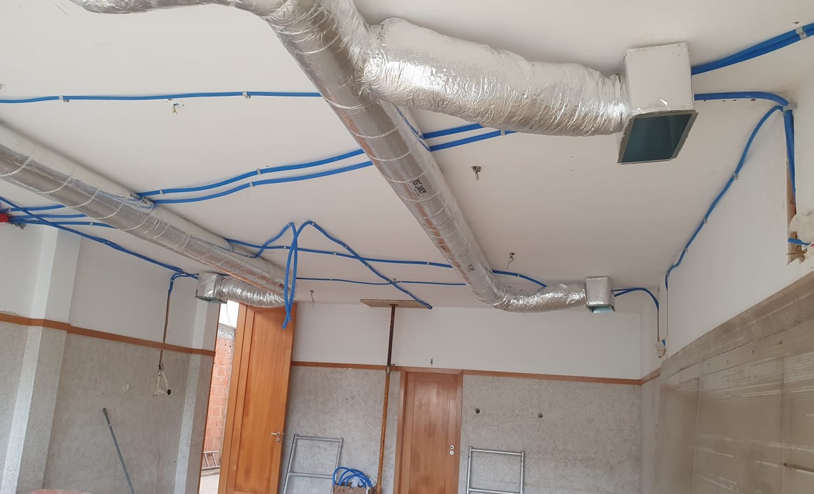 Ricardo - Estarreja - Instalação de Lâmpada