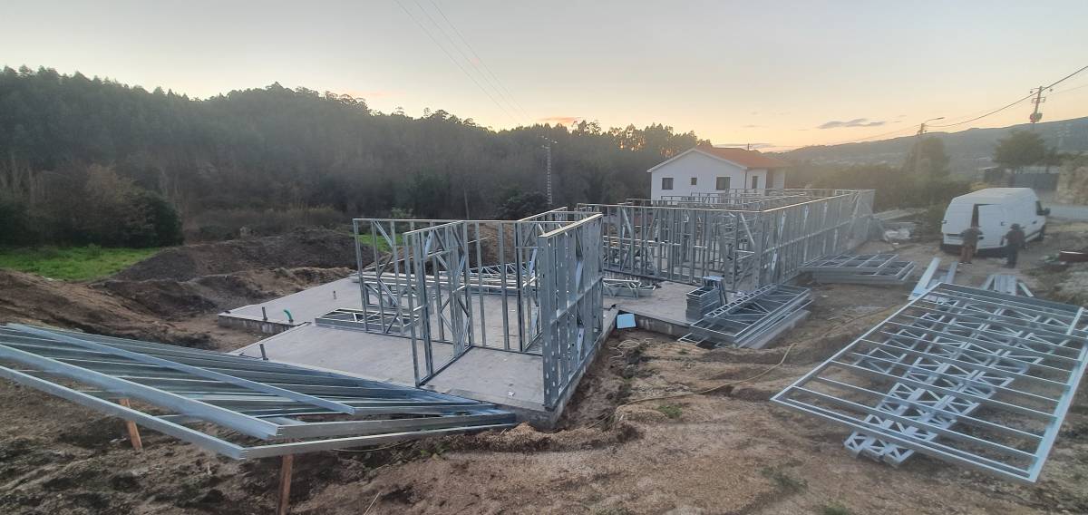 Espaço Steel LSF - Braga - Peinture extérieure