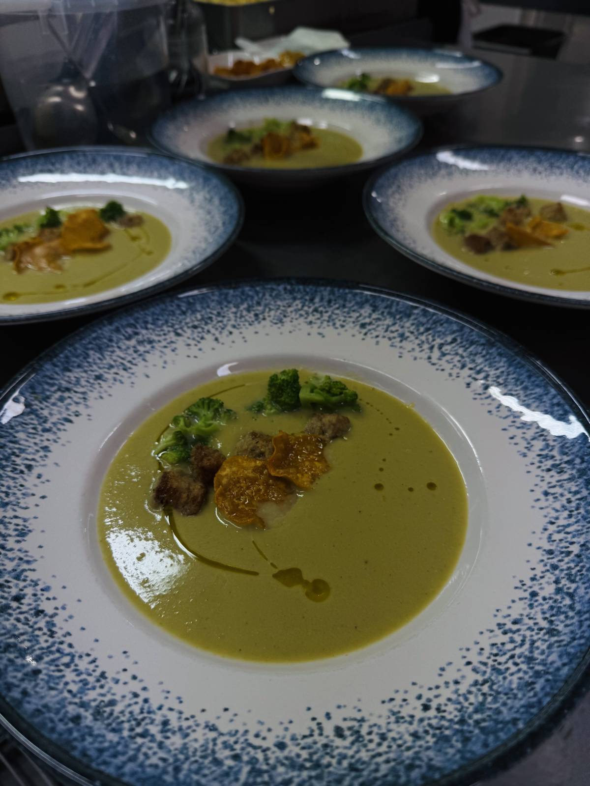 Sujan Dhakal - Calheta - Chefs privés et cuisiniers