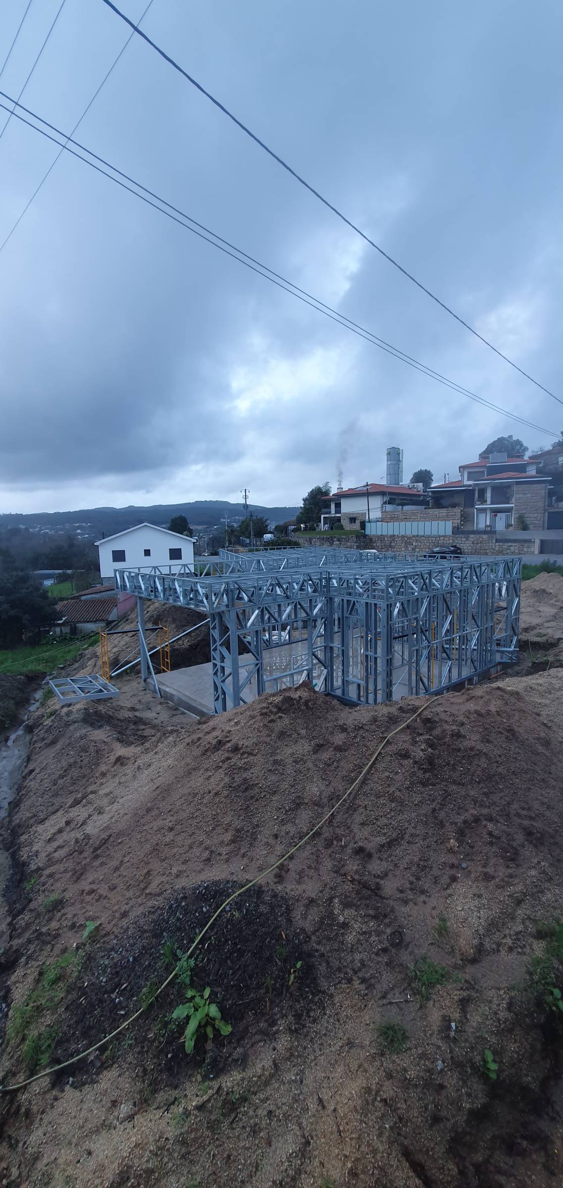 Espaço Steel LSF - Braga - Nettoyage de toiture