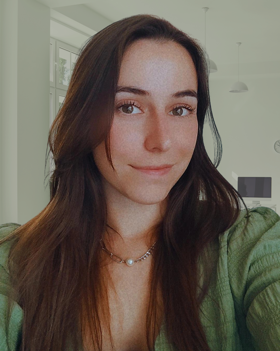 Inês Dias - Gestora de Redes Sociais - planeamento, design e edição de vídeo - Amadora - Hochzeitsfilme