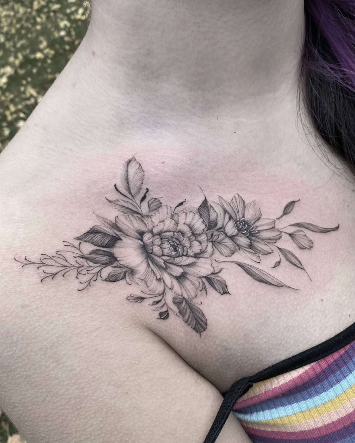 Shaded Red Tattoo - São João da Madeira - Tiendas de piercings
