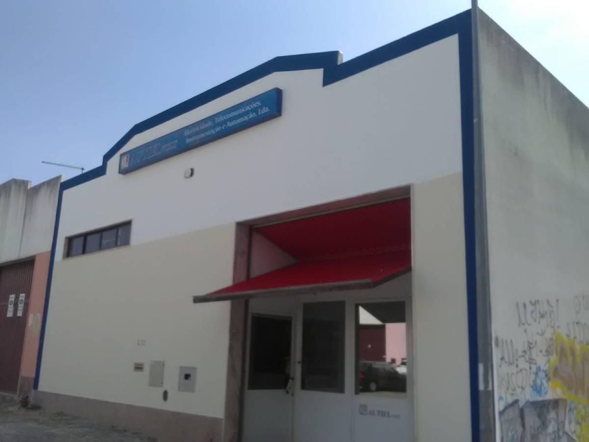 Claudio Ferreira - Odivelas - Empreiteiros / Pedreiros