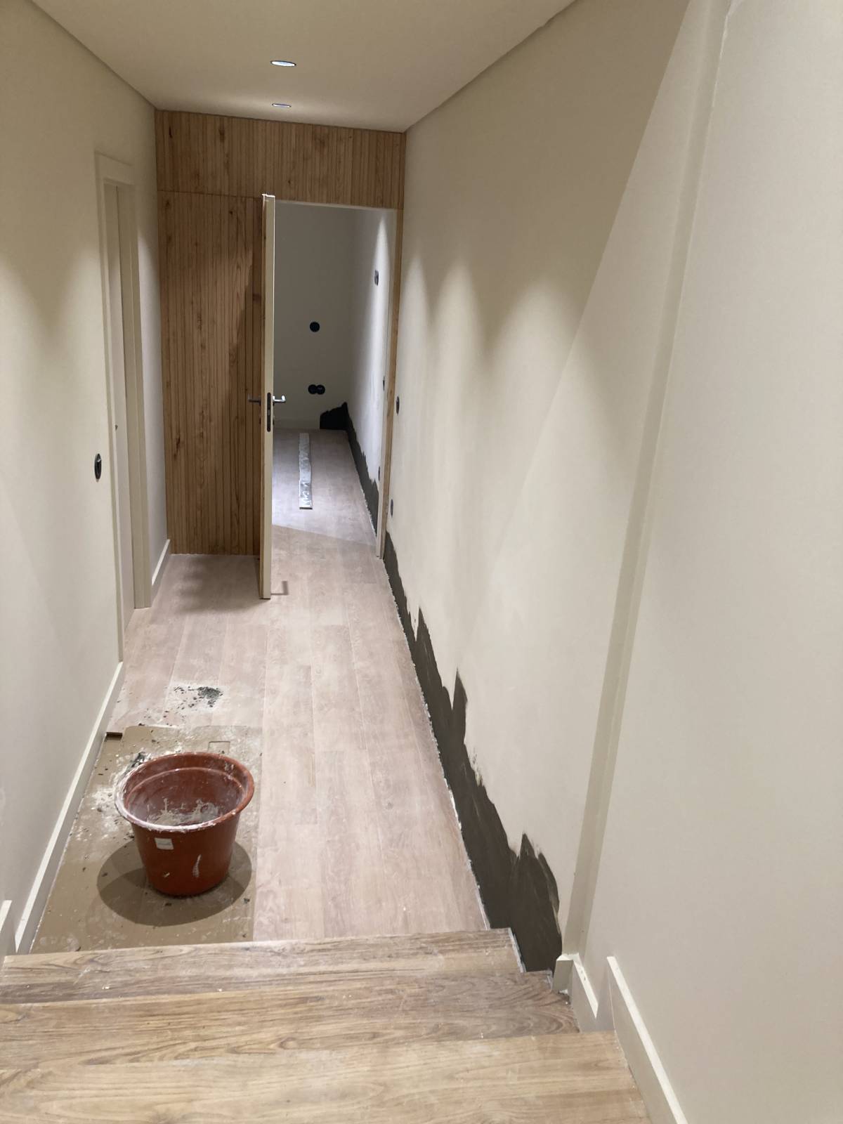 Porto Belo Remodelações - Vila Nova de Famalicão - Trockenbau und Aufhängen von Trockenbauwänden