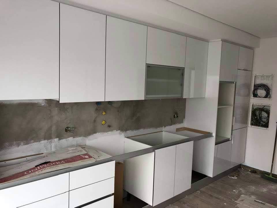 Sidnei Santos unipessoal LDA - Odivelas - Reparação de Porta de Madeira