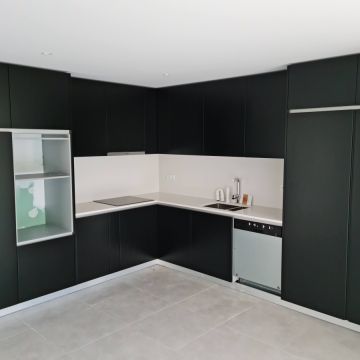 Sidnei Santos unipessoal LDA - Odivelas - Reparação de Porta de Madeira