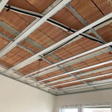 Porto Belo Remodelações - Vila Nova de Famalicão - Spezialist für Fussleistenverlegung