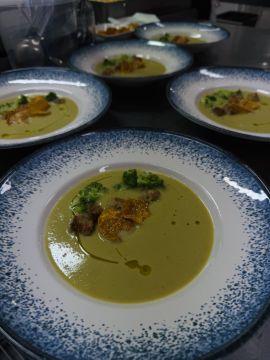 Sujan Dhakal - Calheta - Chefs privés et cuisiniers