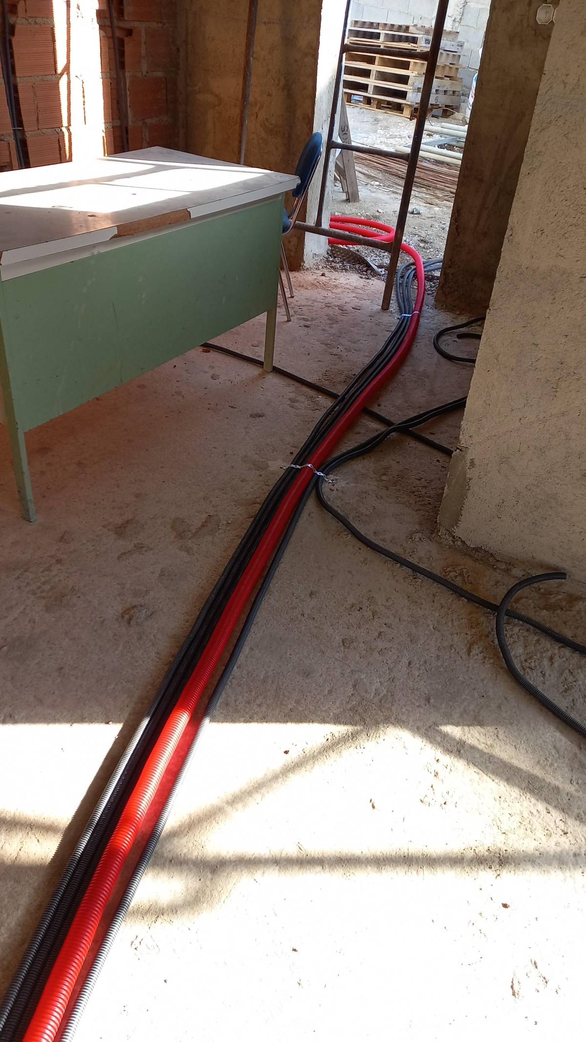 Alexandre Pinto - Sintra - Circuit Breaker Panel or Fuse Box Installation