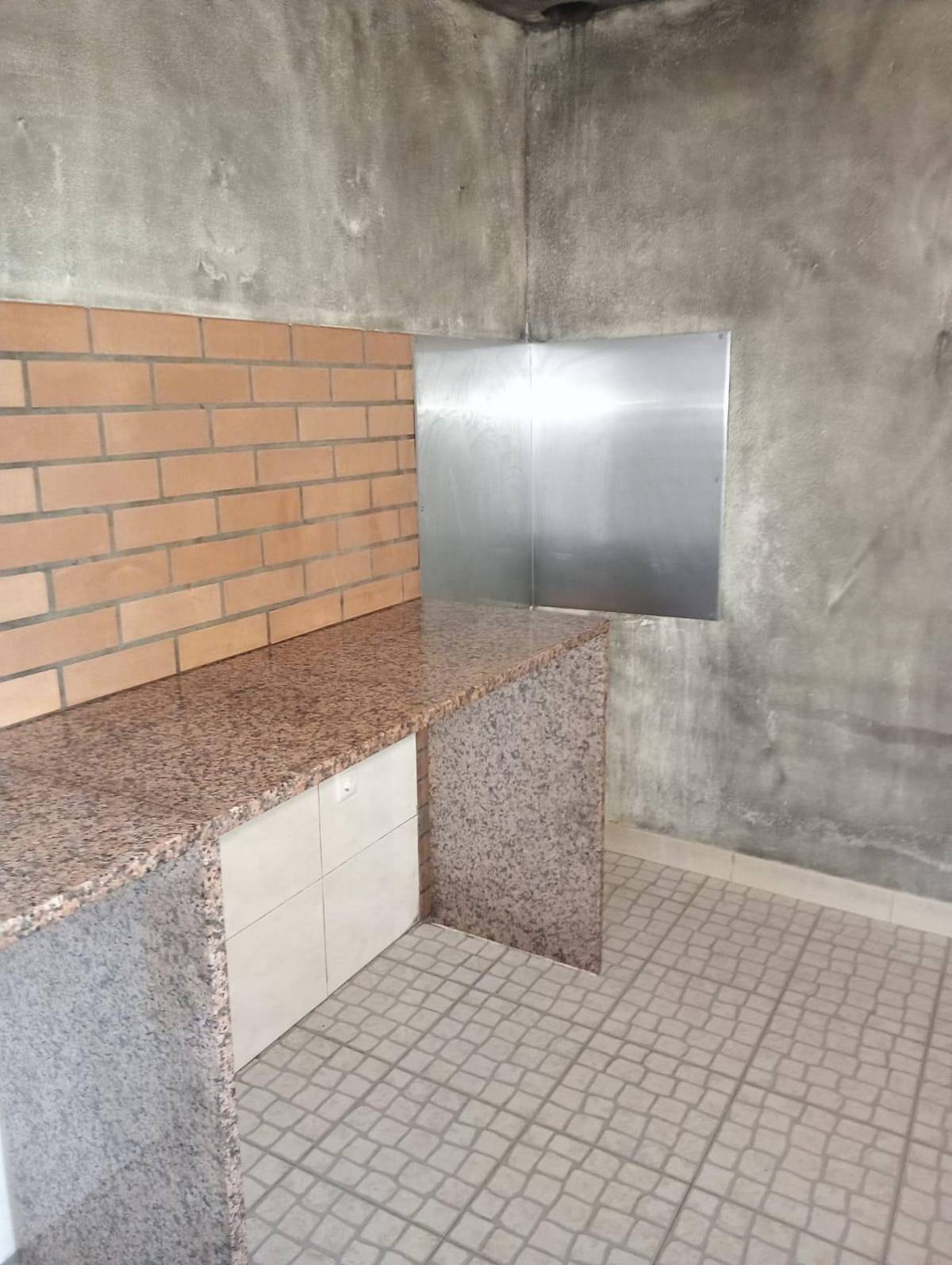 Pontes Cleane Master Limpezas Profissionais - Seixal - Commercial Cleaning