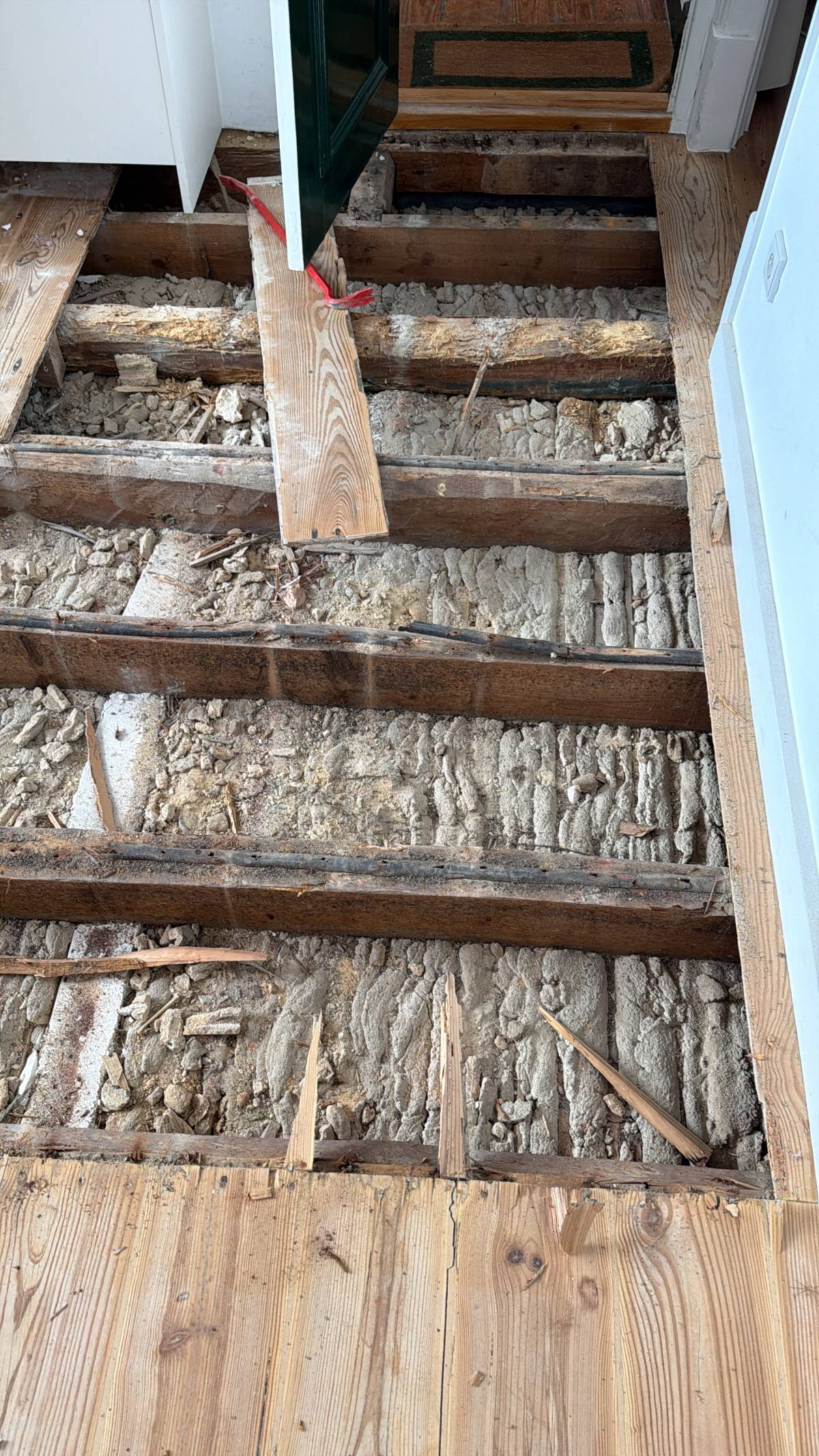 Construtora zaran - Amadora - Instalación, reparación o eliminación de revestimientos