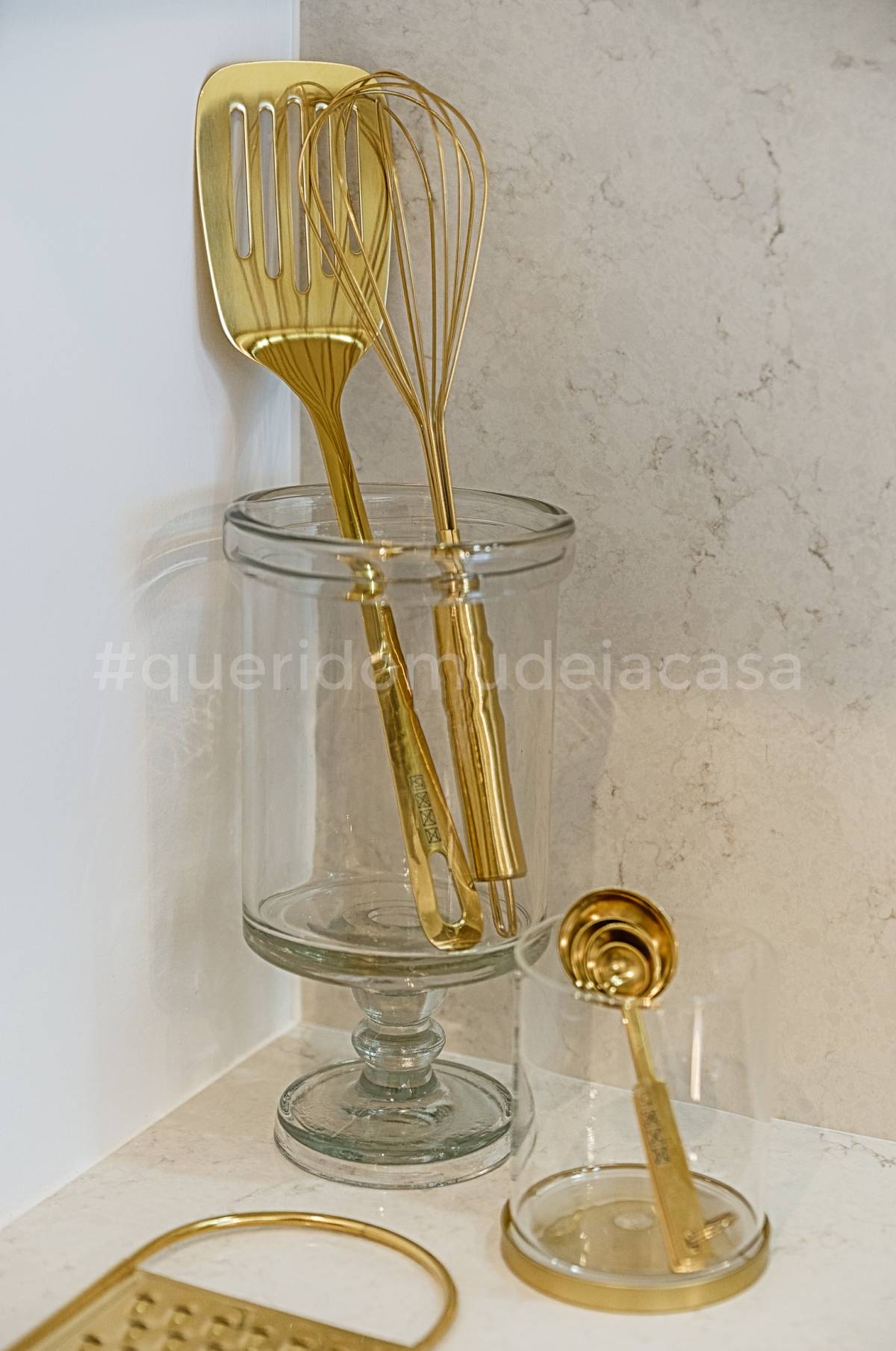 Rodolfo Galvão Home Stylist - Lisboa - Suspensão de Quadros e Instalação de Arte
