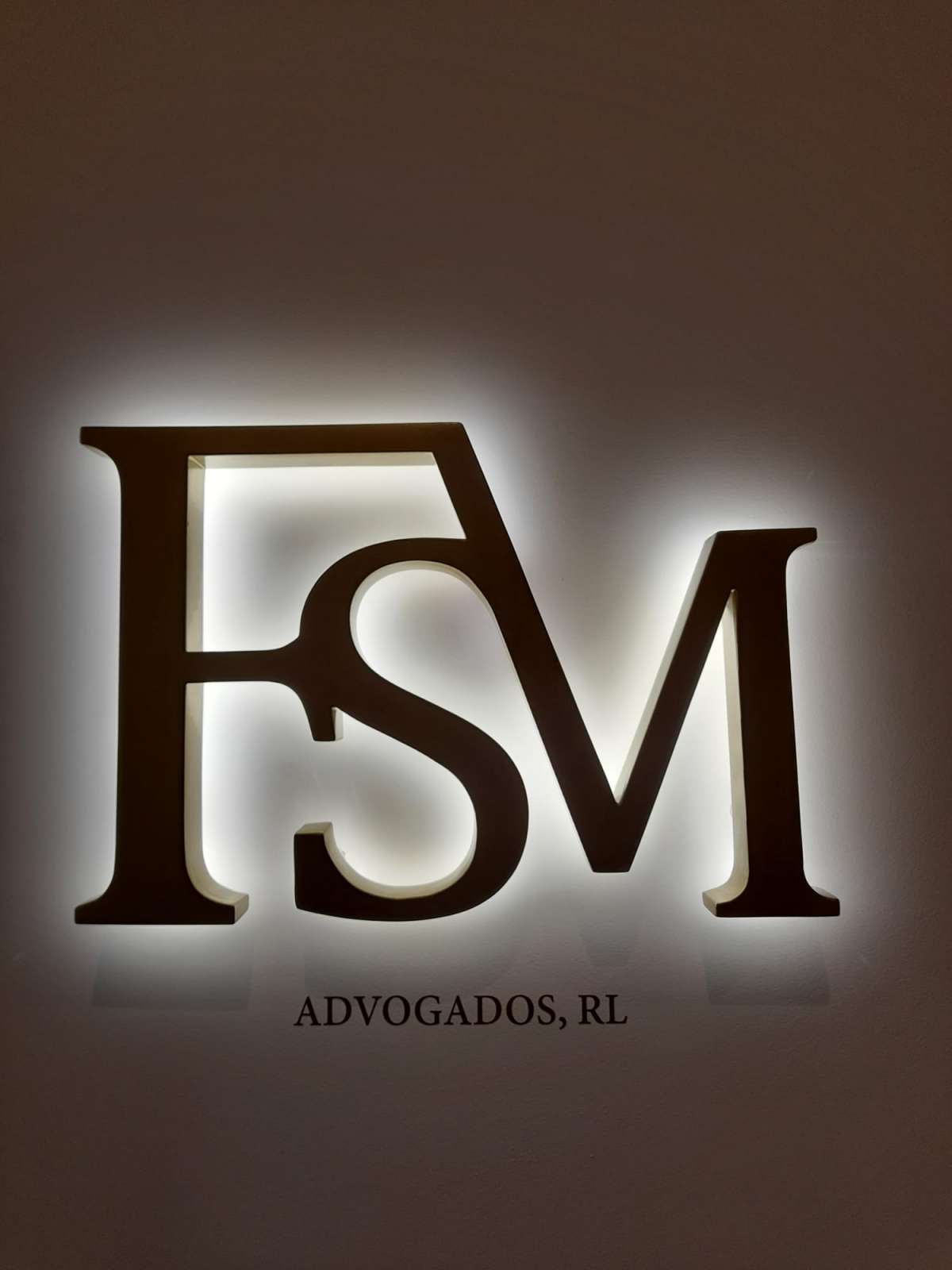 FSM ADVOGADOS, RL - Porto - Tradução de Latim