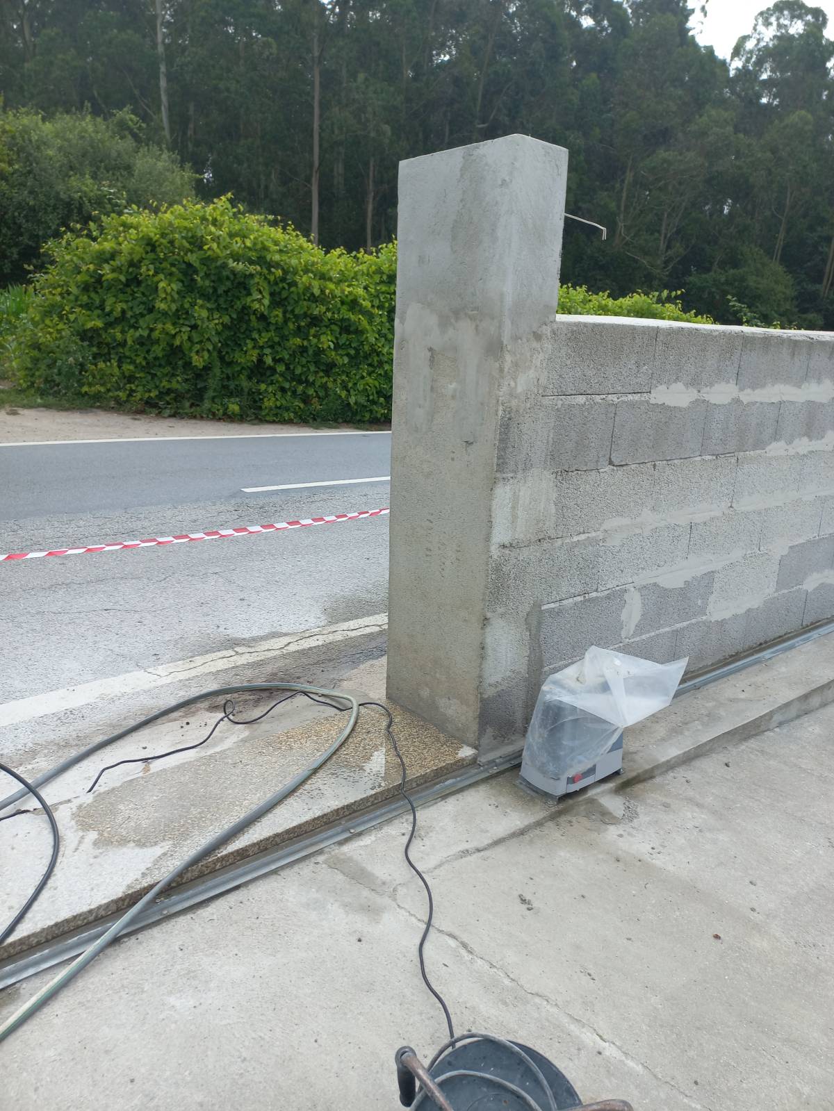Leonardo Araújo - Matosinhos - Siding Installation, Repair, or Removal