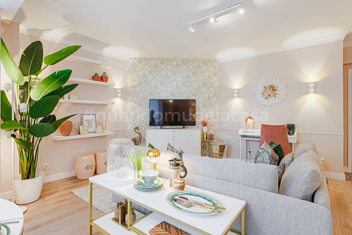 Rodolfo Galvão Home Stylist - Lisboa - Instalação ou Substituição de Cortinas