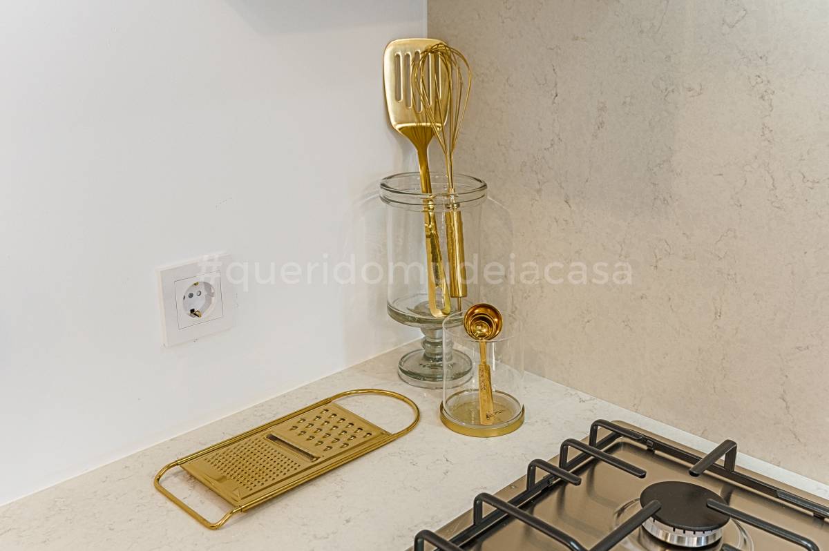 Rodolfo Galvão Home Stylist - Lisboa - Instalação ou Substituição de Cortinas
