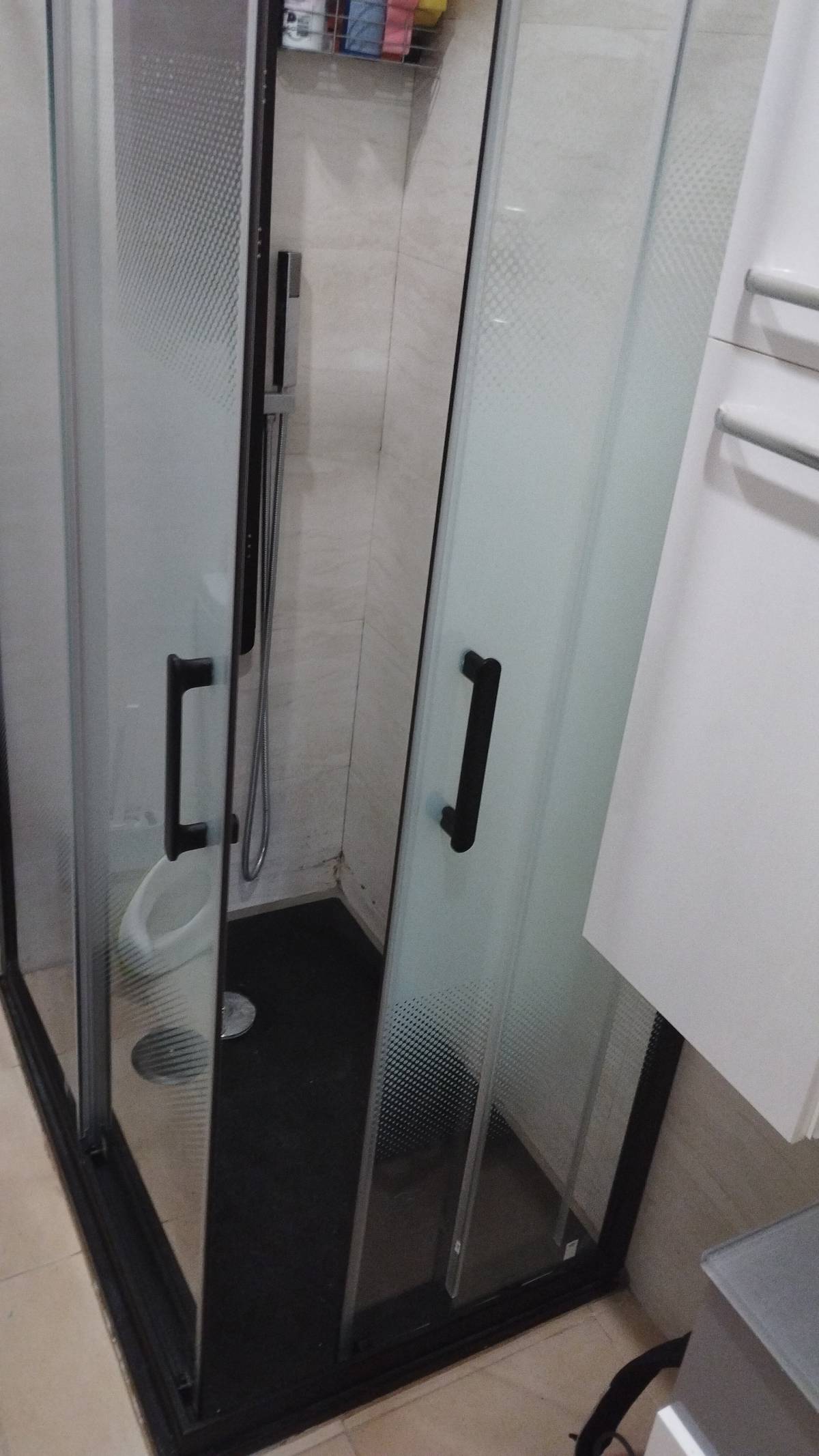 Idson. DH remodelações e pinturas - Barreiro - Pintura de exteriores