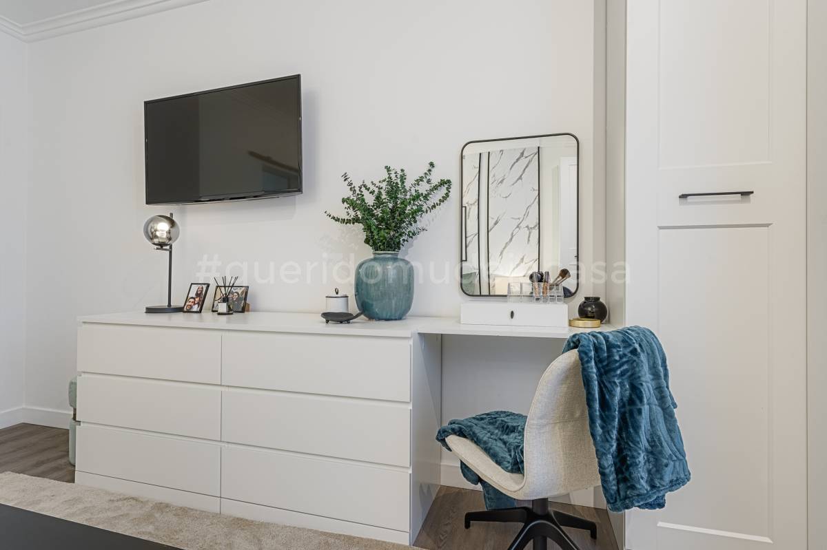 Rodolfo Galvão Home Stylist - Lisboa - Instalação ou Substituição de Cortinas