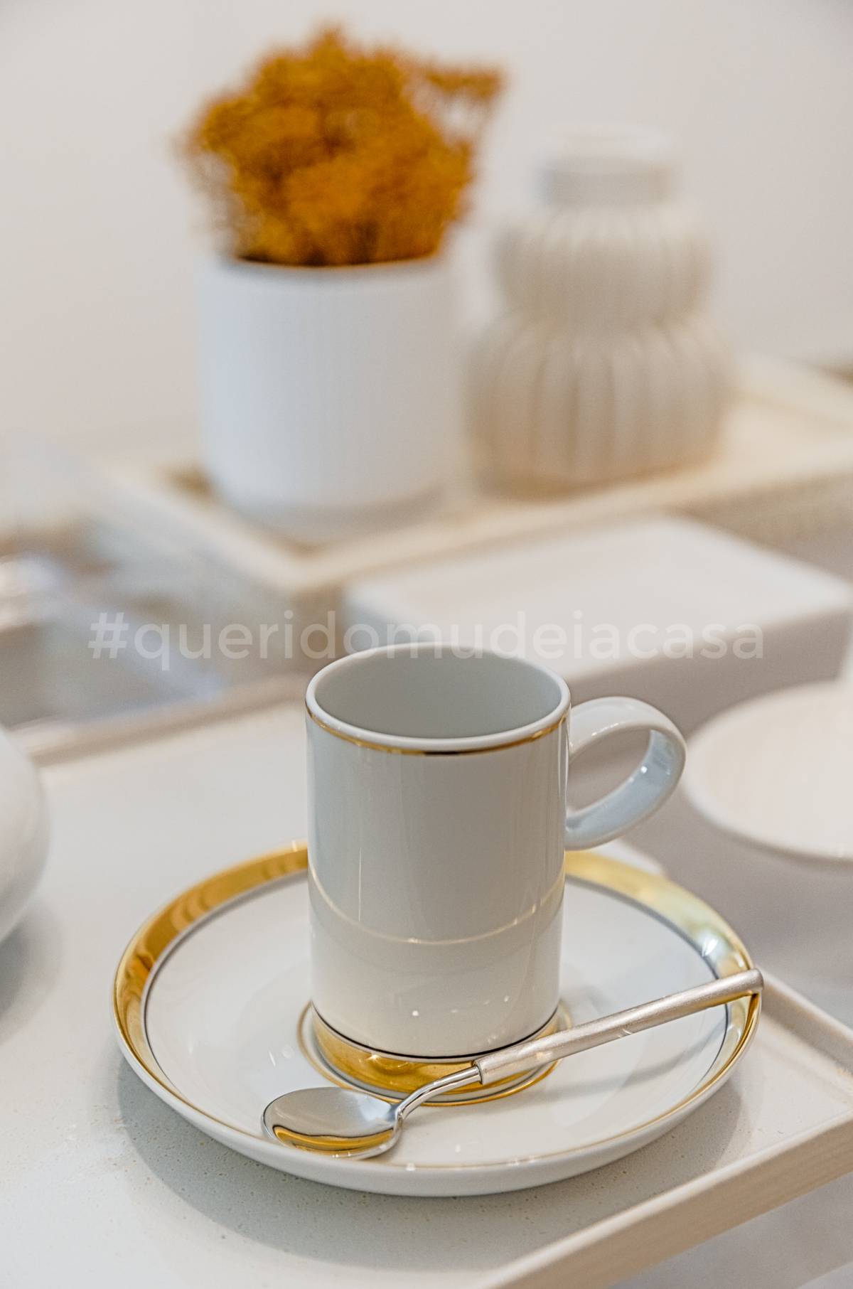 Rodolfo Galvão Home Stylist - Lisboa - Suspensão de Quadros e Instalação de Arte