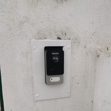 Alexandre Pinto - Sintra - Switch and Outlet Installation