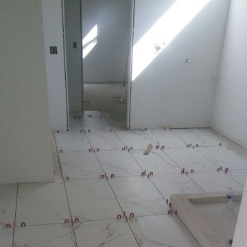 Haniel Tenda - Vila Verde - Trockenbau reparieren und Oberflächenstruktur geben