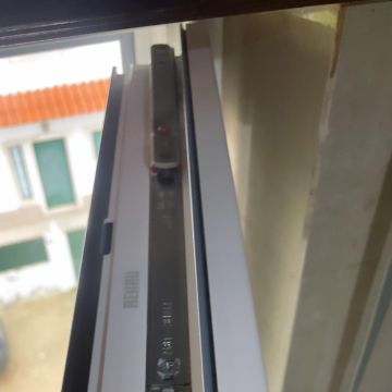 Pontes Cleane Master Limpezas Profissionais - Seixal - Office Cleaning (Recurring)