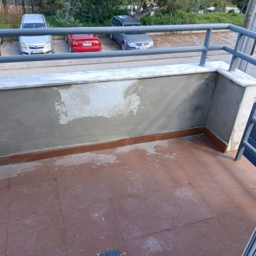 Estuques Martins - Sesimbra - Tür lackieren