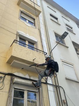 Aura Vertical - Leiria - Außenanstrich