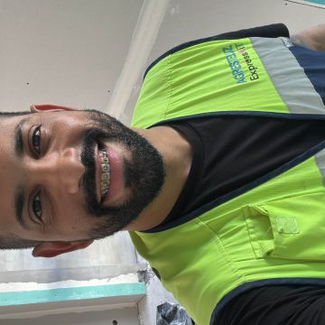 Eletricista - Faro - Problemas Elétricos e de Cabos
