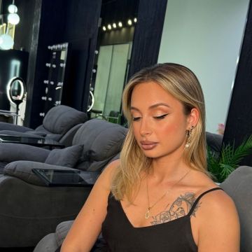 Beatriz - Rio Maior - Friseure und Make-up Artists