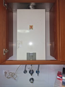 Damazio - Sintra - Circuit Breaker Panel or Fuse Box Installation
