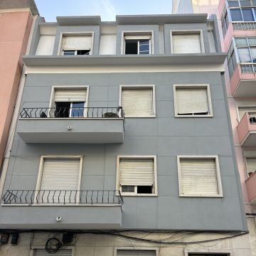 Aura Vertical - Leiria - Tür lackieren