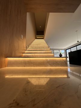 AMR PINTURAS - Matosinhos - Treppe und Treppenhaus reparieren