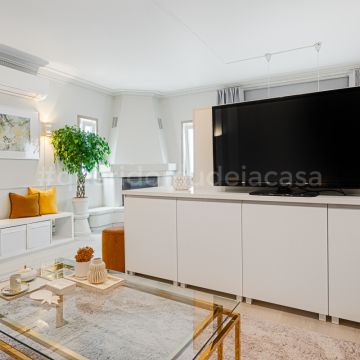 Rodolfo Galvão Home Stylist - Lisboa - Instalação ou Substituição de Cortinas