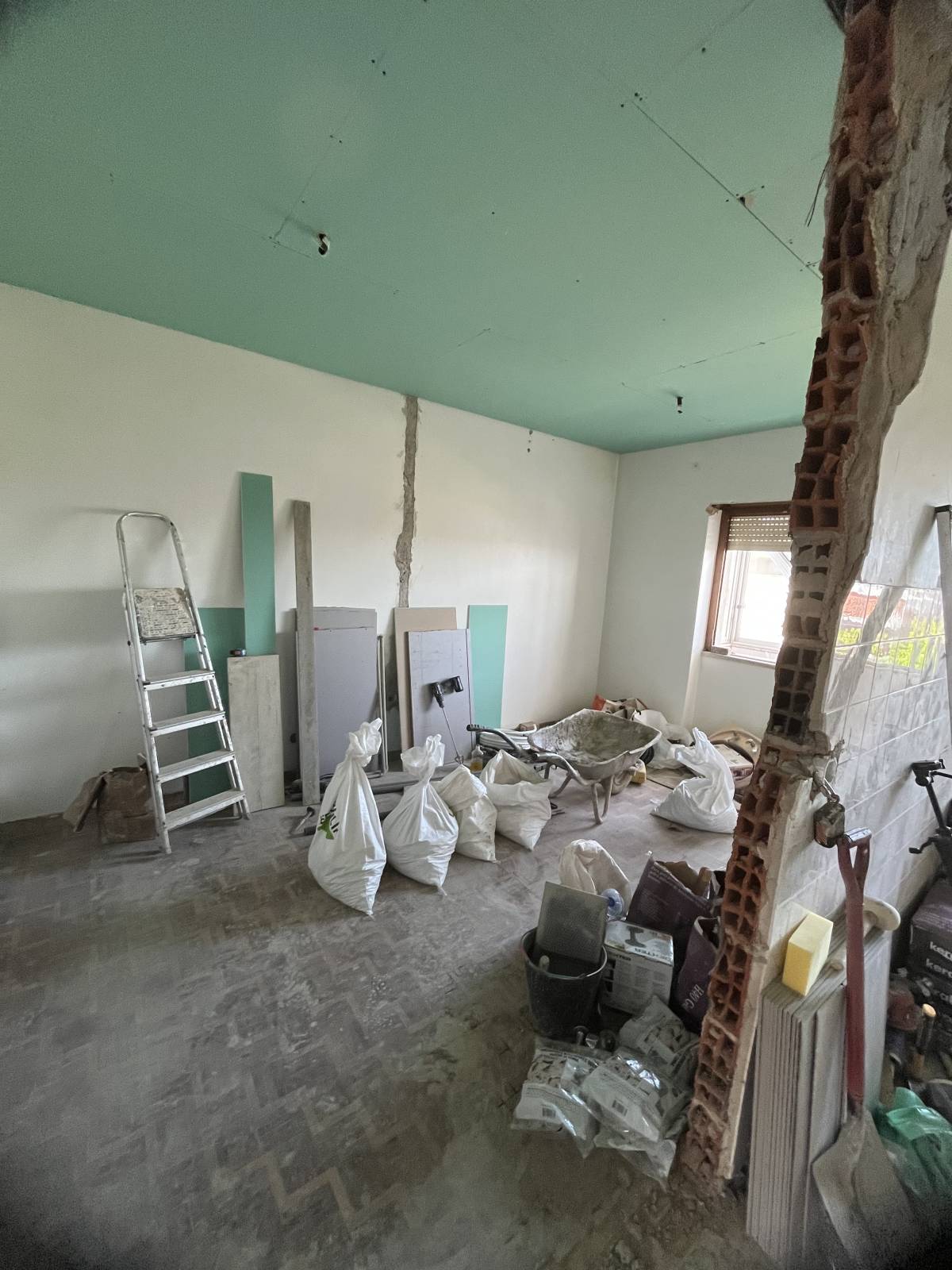 Medeiros construção e remodelação - Setúbal - Caulking