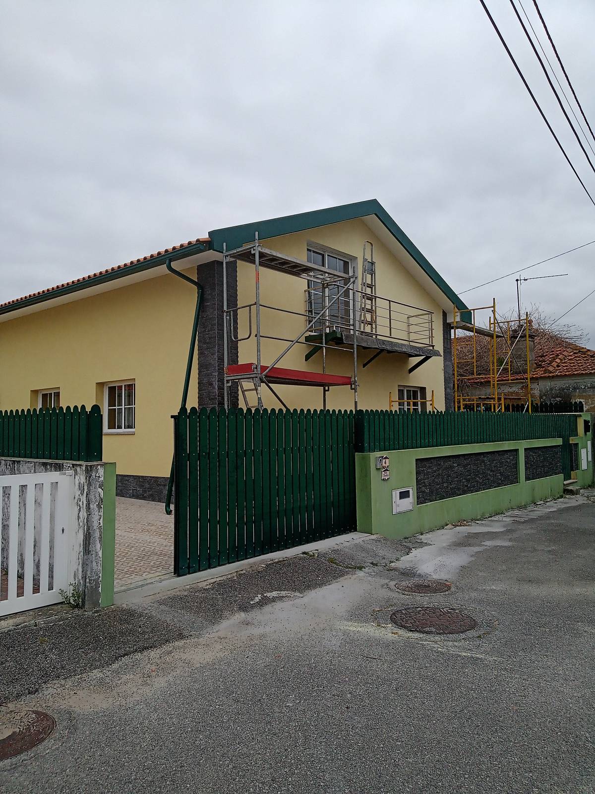 DTM - Diogo Tavares Martins, Unip. Lda - Estarreja - Construção de Teto Falso