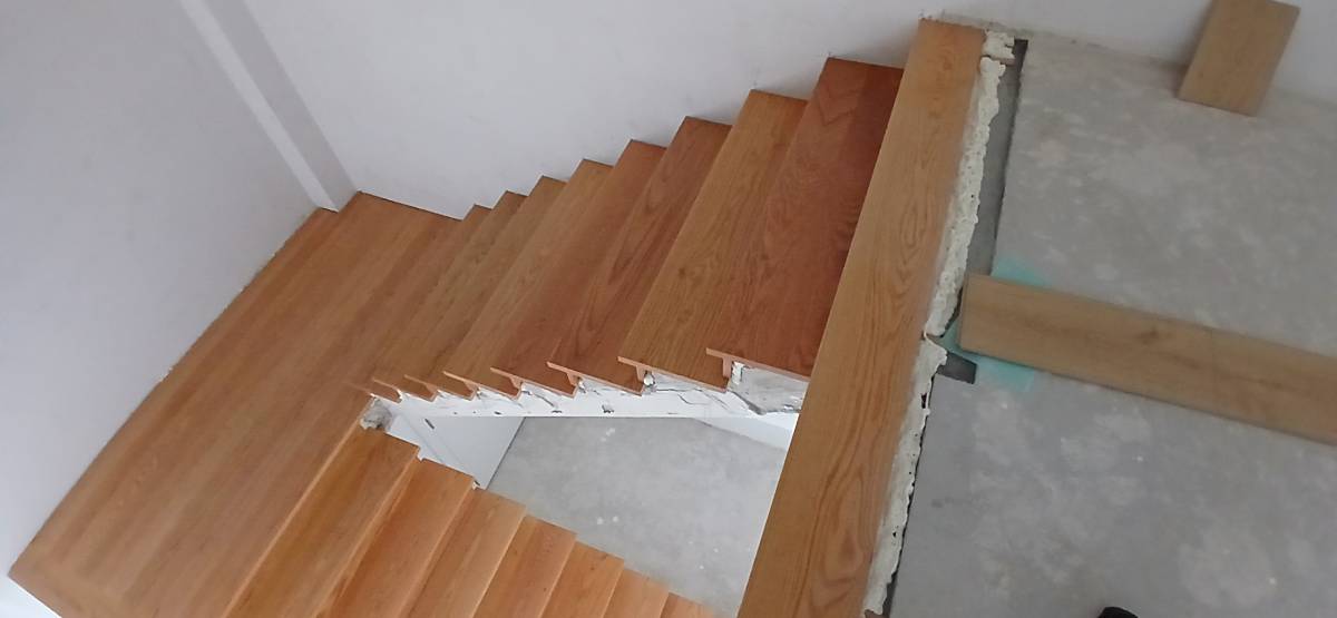 Helder Carpinteiro - Leiria - Crib Assembly