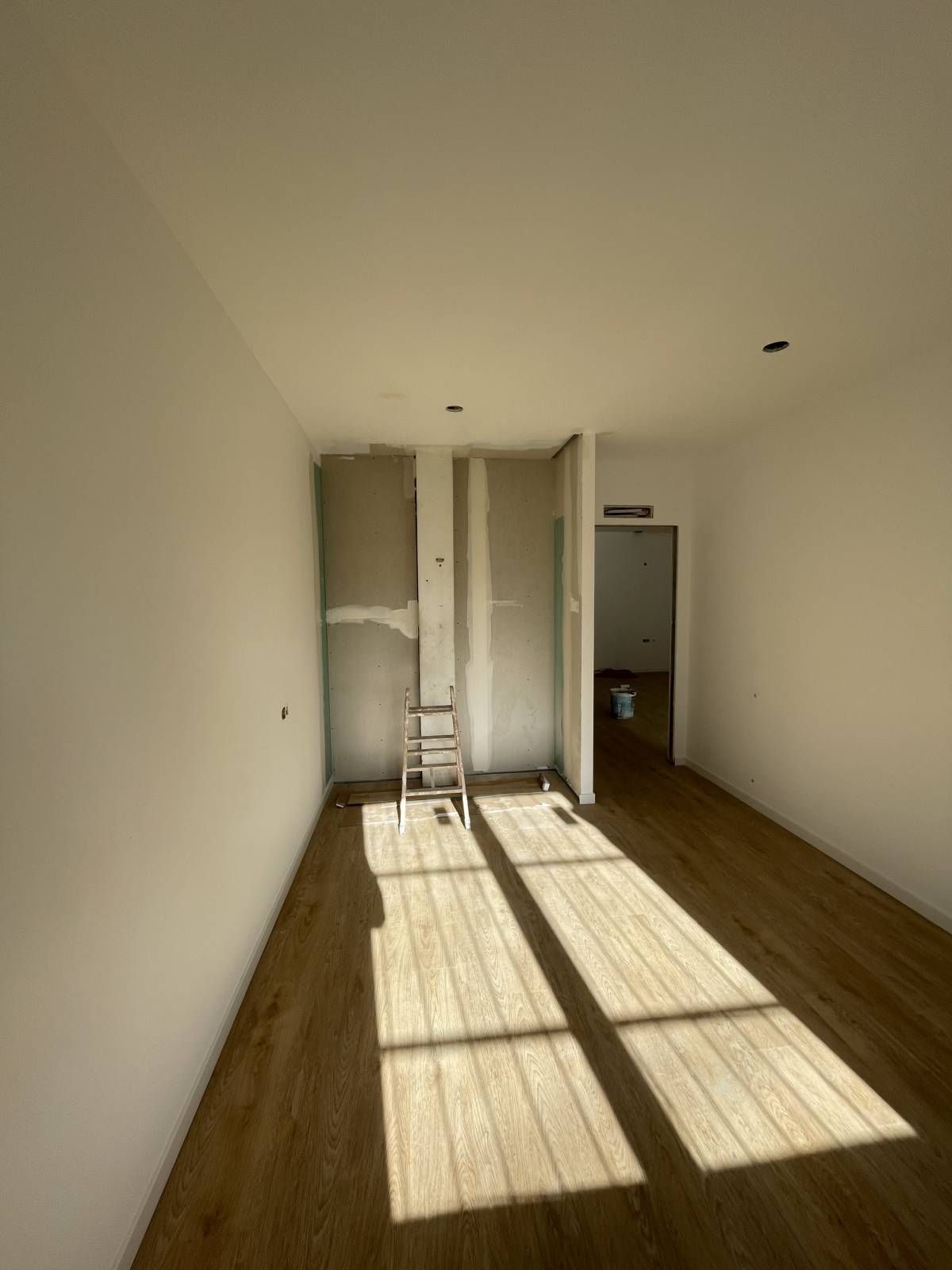 Filipe - Ponte de Lima - Stone or Tile Flooring Installation