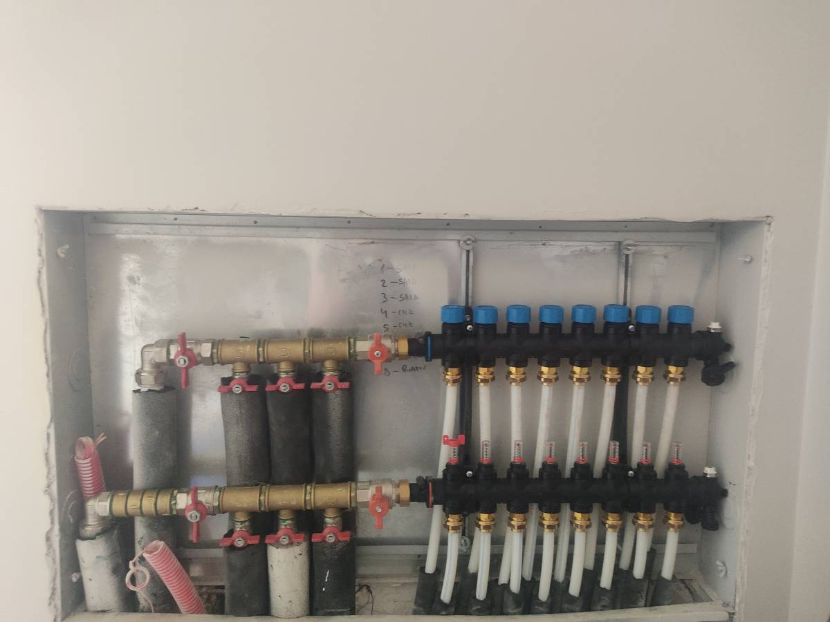 Canalização - Plumbing Solutions - Albufeira - Instalação de Tubos de Canalização
