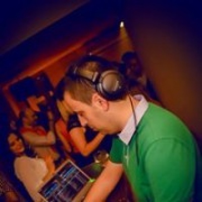 Diogo Sousa DJ - Guimarães - DJ para Festas e Eventos