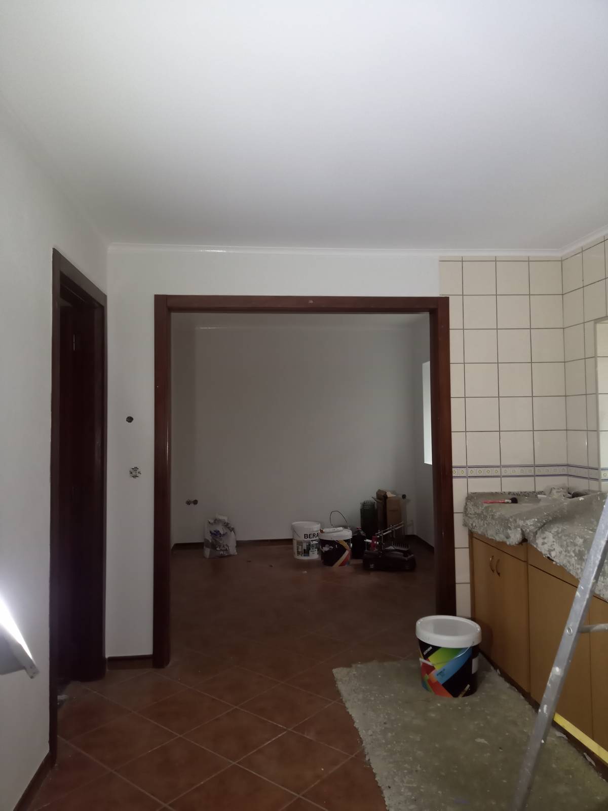 DTM - Diogo Tavares Martins, Unip. Lda - Estarreja - Pintura de Móveis