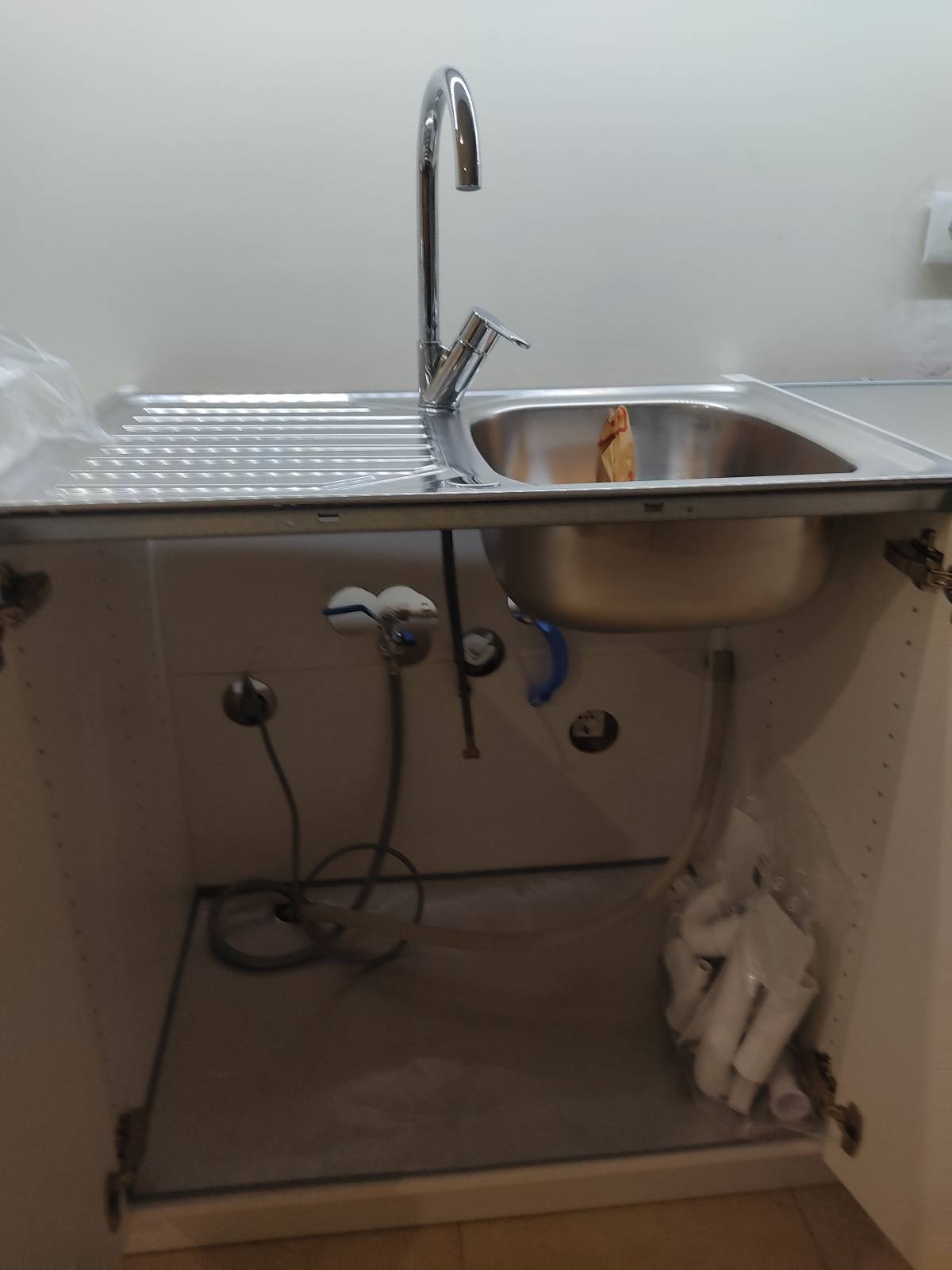 Canalização - Plumbing Solutions - Albufeira - Instalação ou Substituição de Bomba de Água