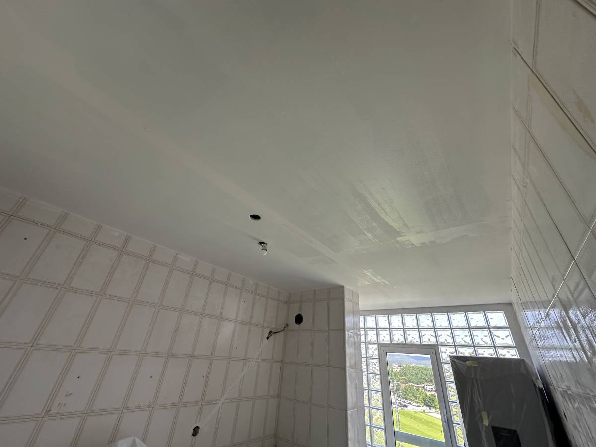Serviços Confiel - Penafiel - Reparação de Papel de Parede