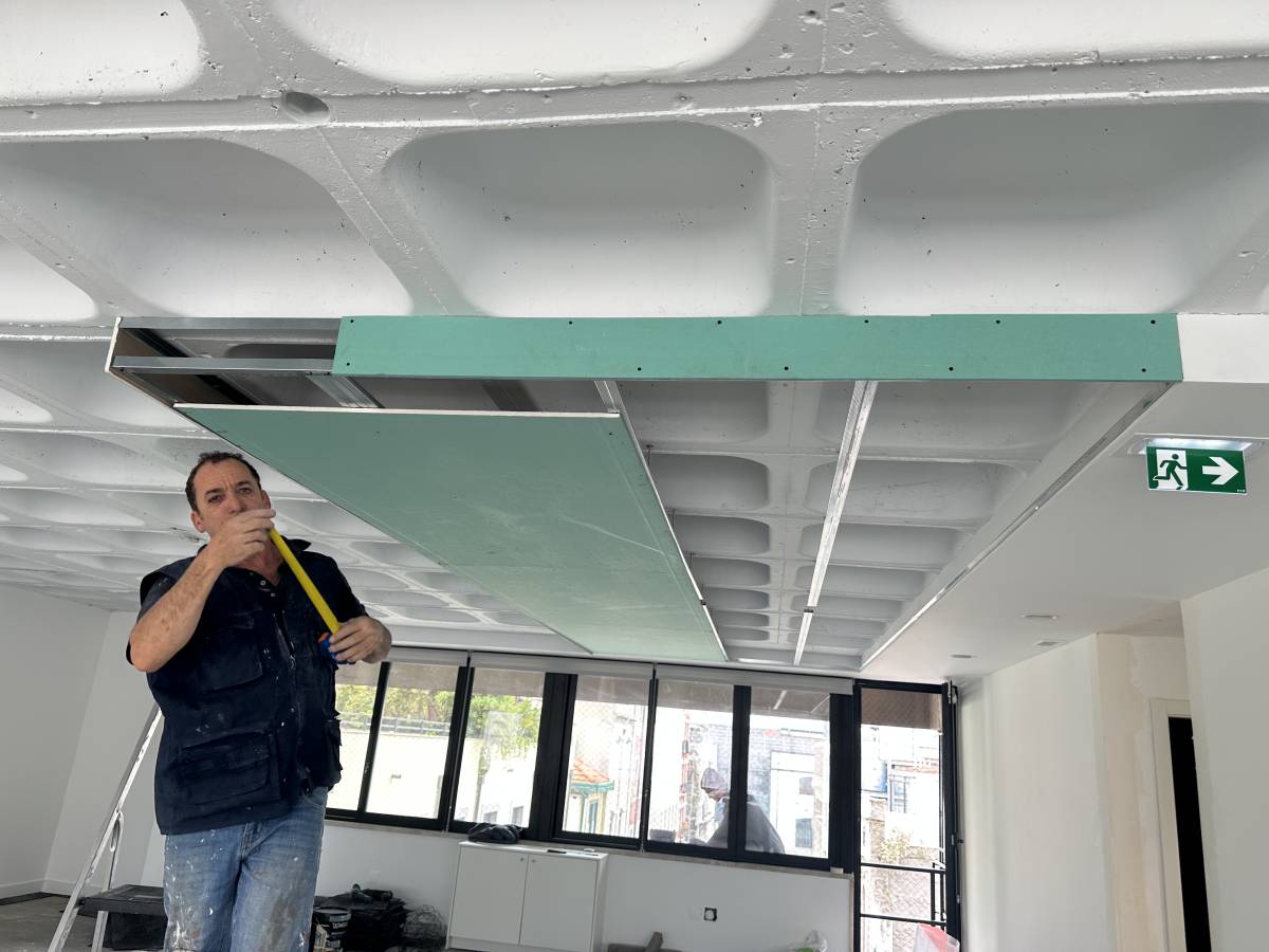 Neivaldo augusto - Odivelas - Installation ou remplacement de toiture