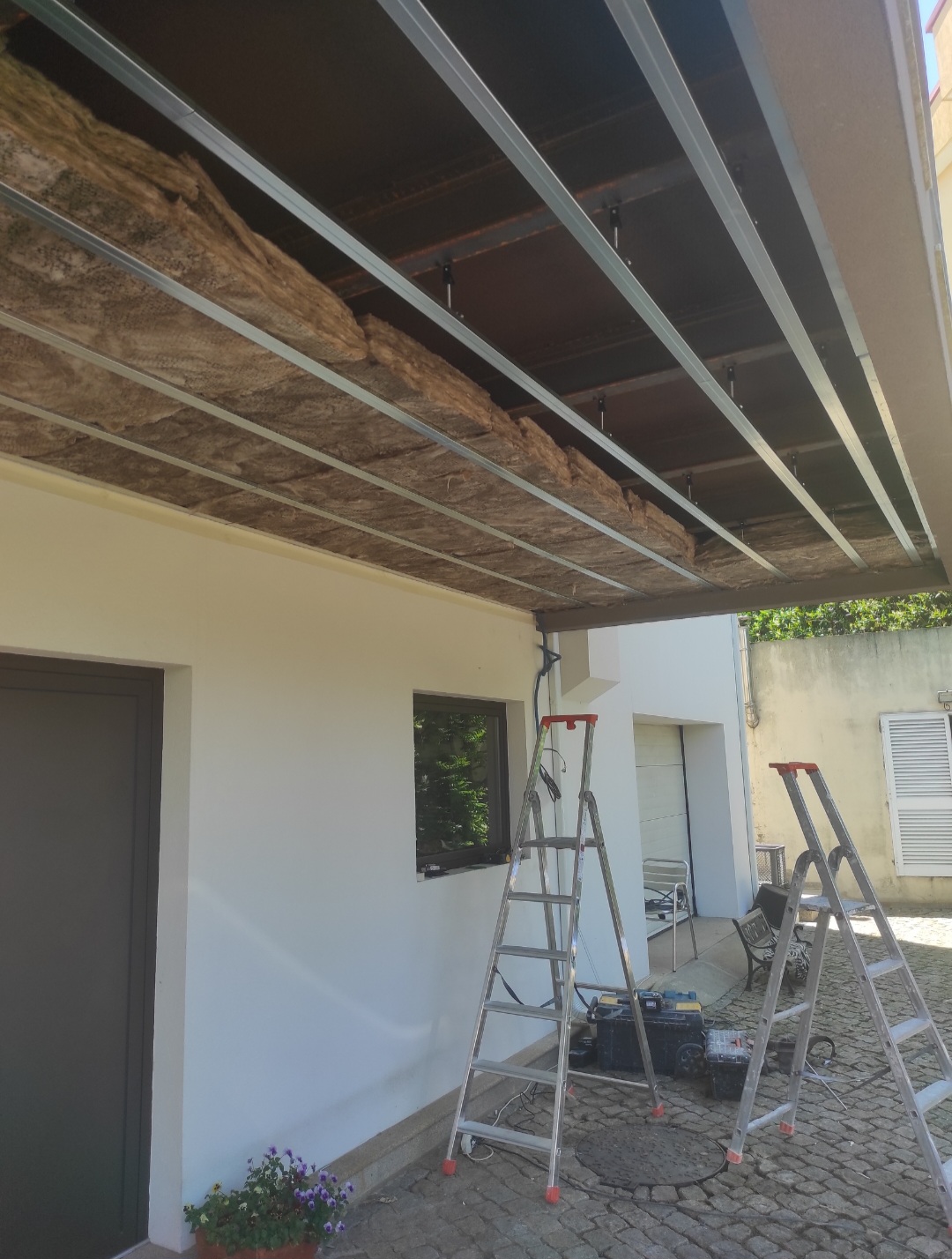 Luis Magalhães - Penafiel - Interior Wall Addition